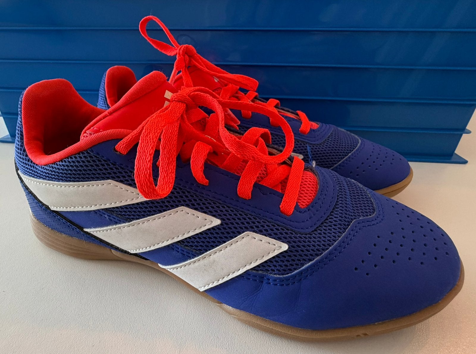 Adidas Predator zaalschoenen maat 37 2/3, Ophalen, Maat XS of kleiner, Schoenen, Zo goed als nieuw