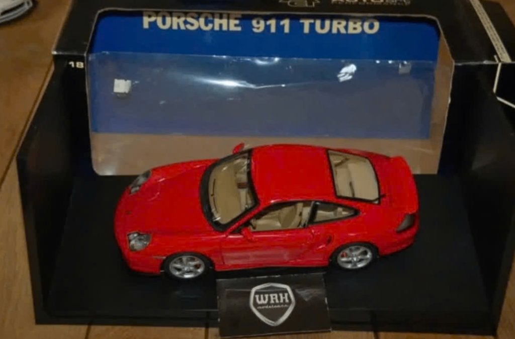 1:18 Porsche 911 996 Turbo red Autoart 77831 in box WRH, Verzenden, Zo goed als nieuw, Auto, Autoart