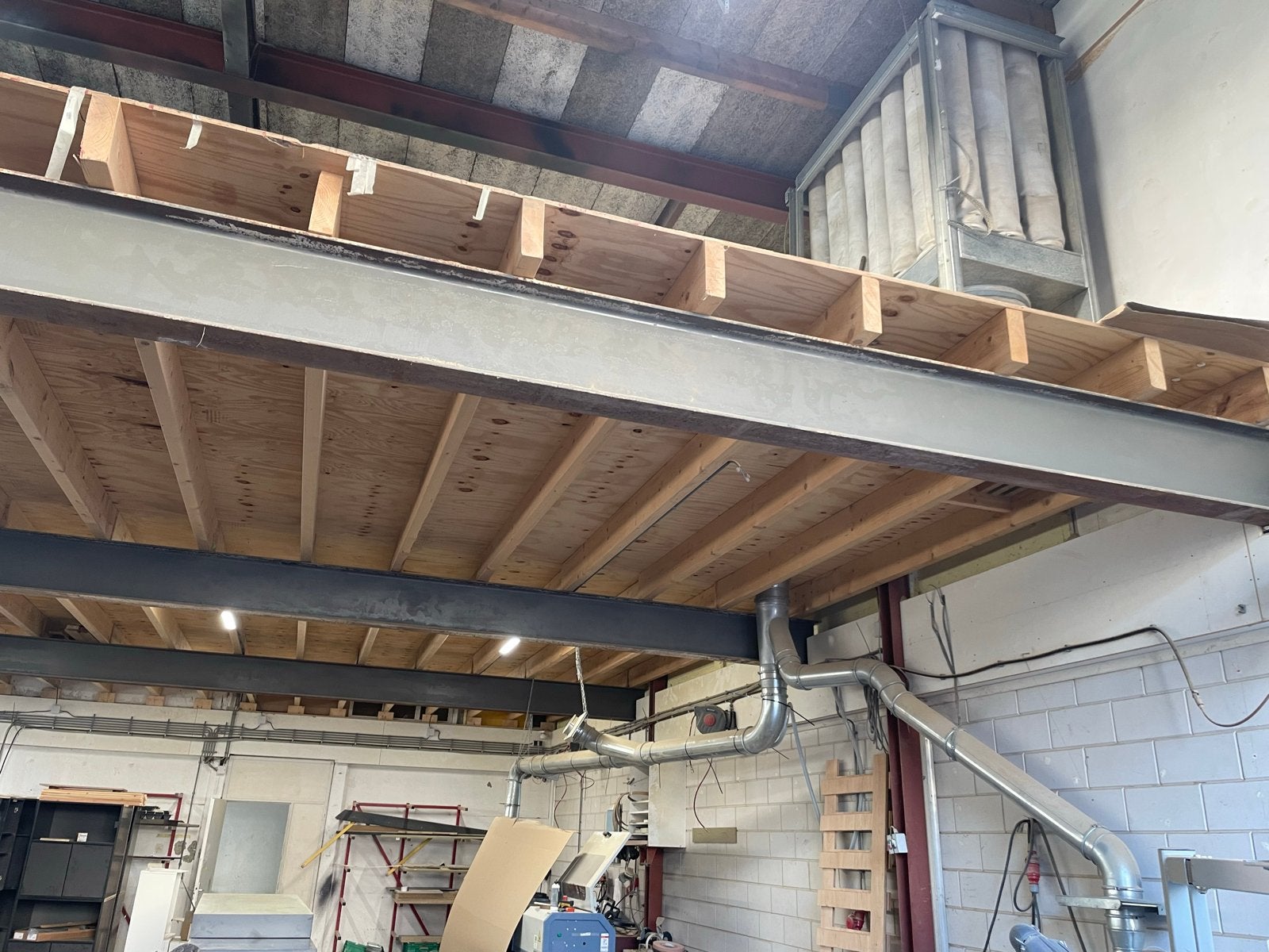 Gebruikte verdiepingsvloer 14m x 9m, Ophalen, Gebruikt