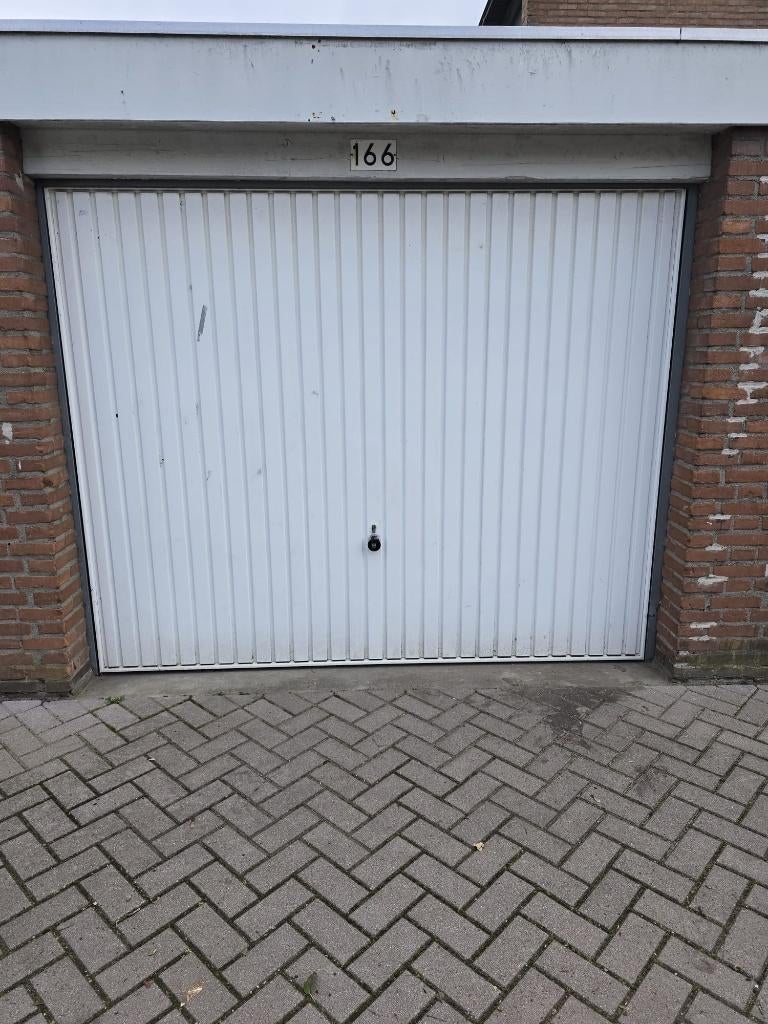 Garagebox Tilburg Noord (van Breestraat), Auto diversen