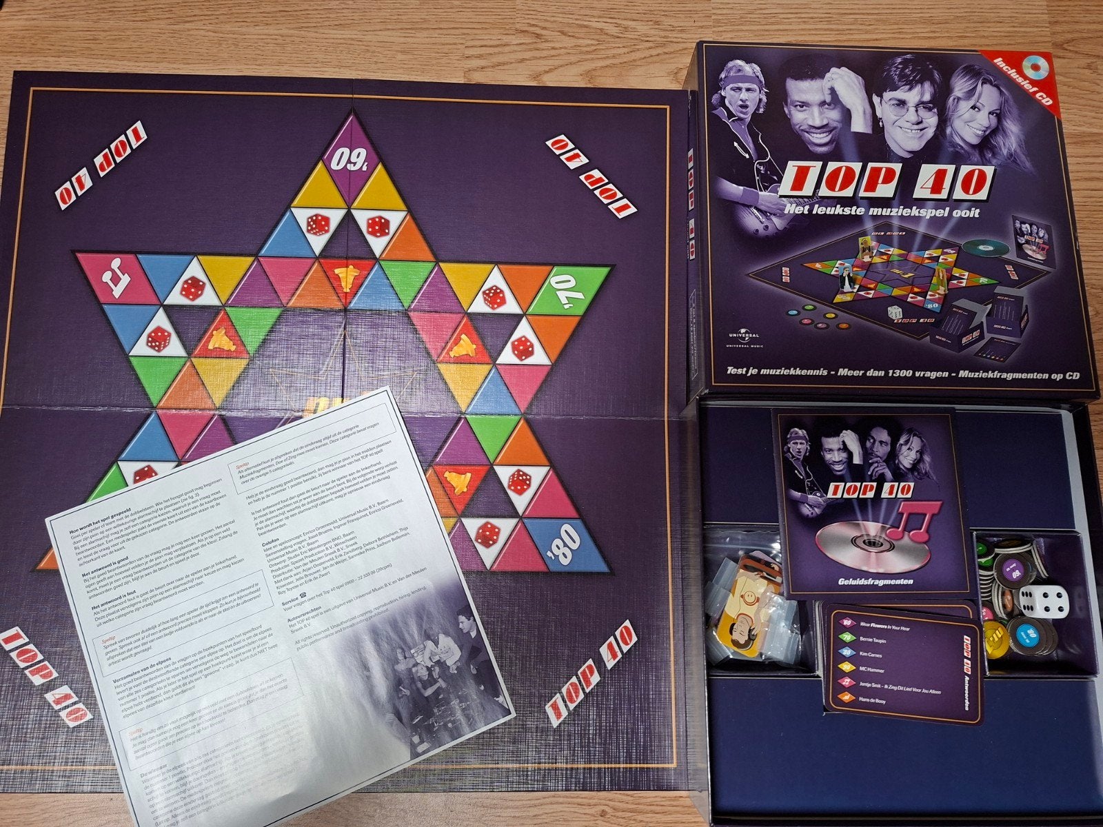Het Top 40 Vragenspel - Nieuwstaat met CD, Ophalen of Verzenden, Zo goed als nieuw, Universal