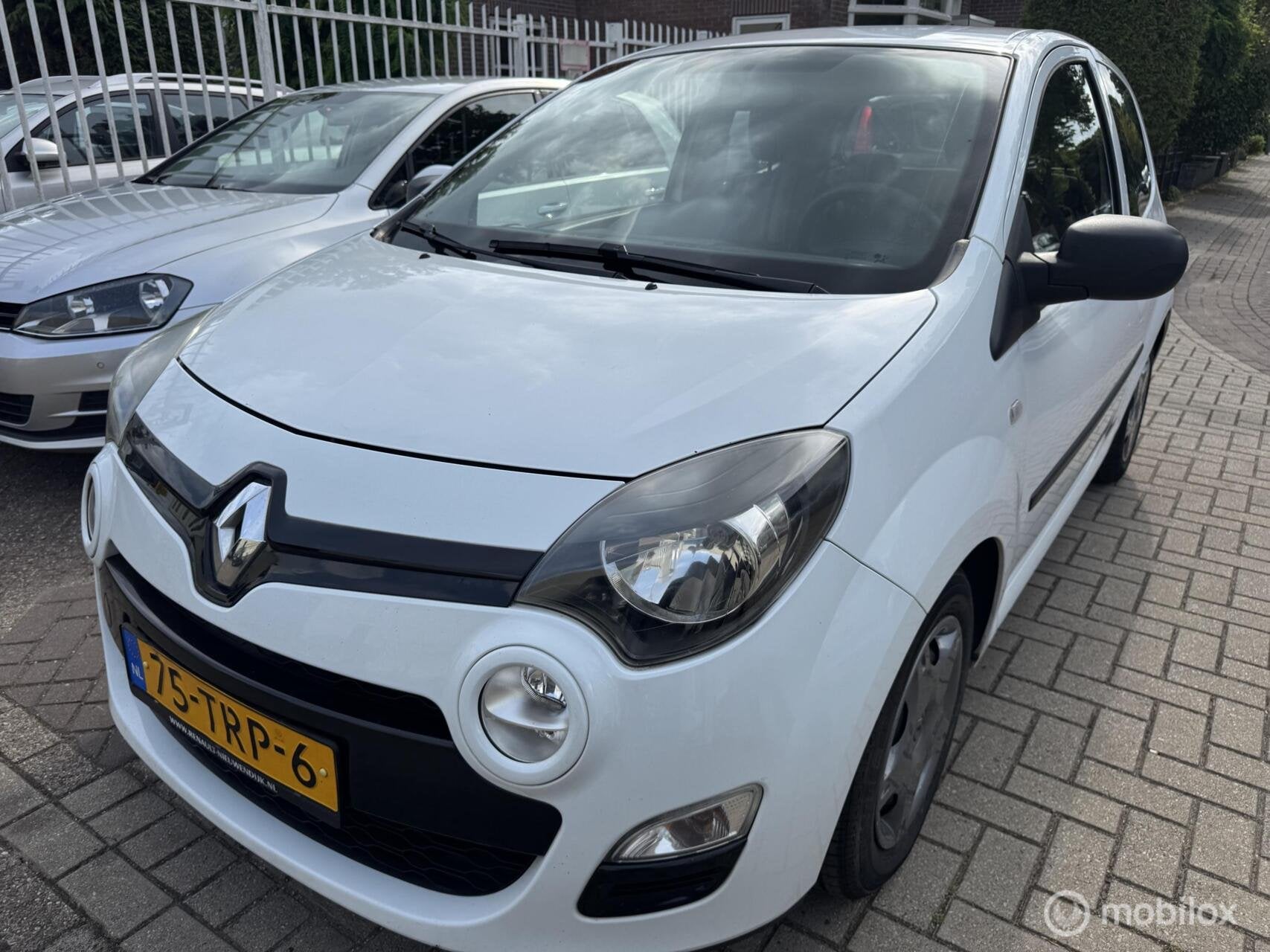 Renault Twingo 1.2 16V Authentique, Voorwielaandrijving, Gebruikt, 4 cilinders, 4 stoelen