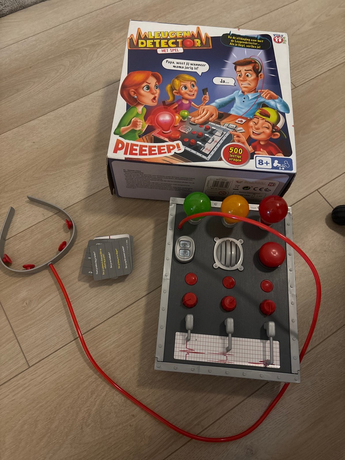 Leugendetector Het Spel - Test de Waarheid!, Drie of vier spelers, Ophalen of Verzenden, Gebruikt