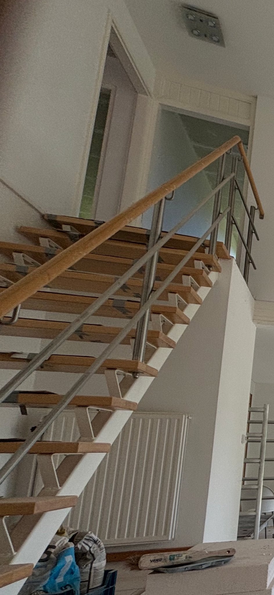 Stevige metalen leuning met beuken handgreep, Ophalen of Verzenden, Gebruikt, Trap, 2 tot 4 meter