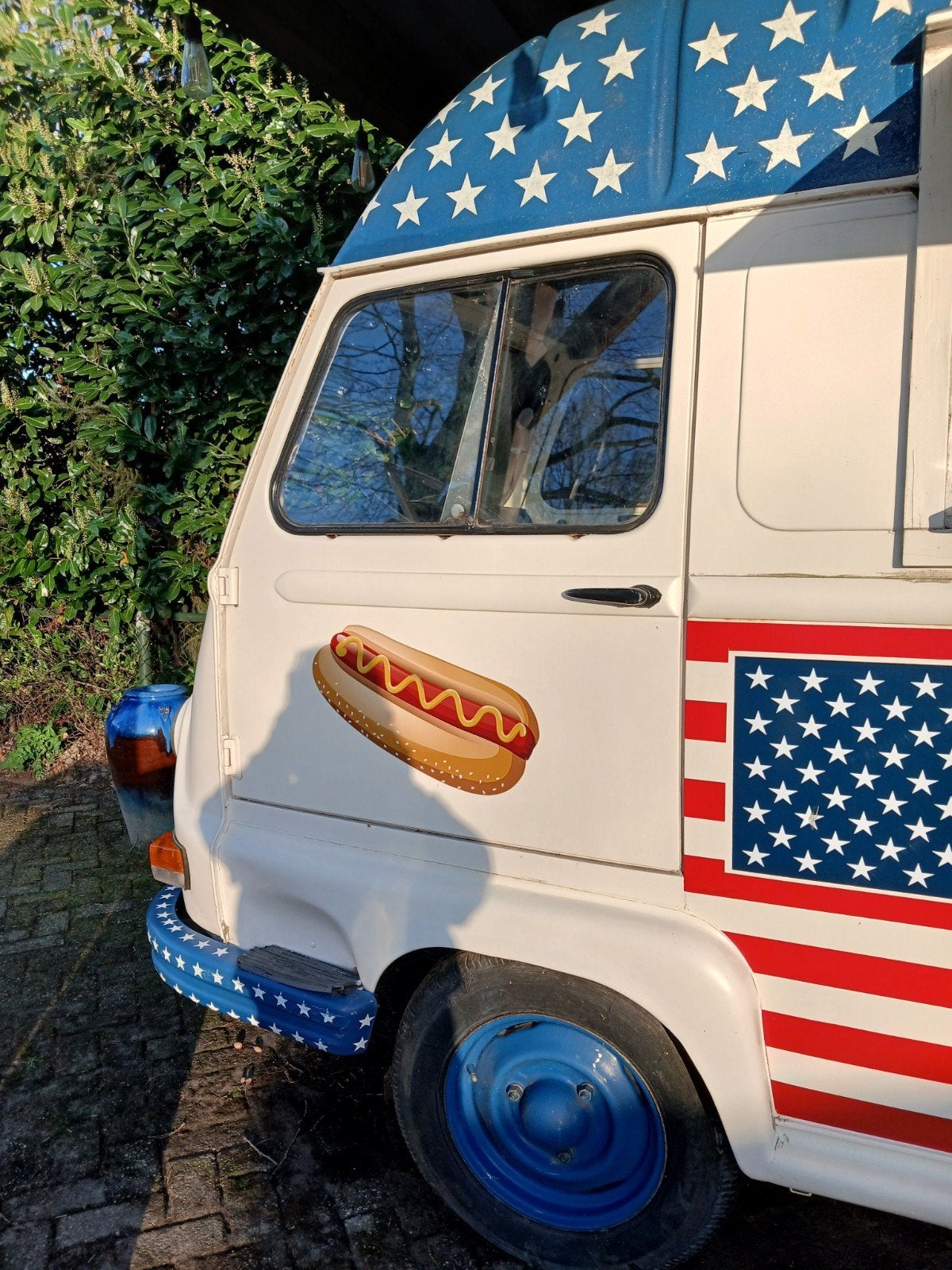 Foodtruck Renault, Ophalen