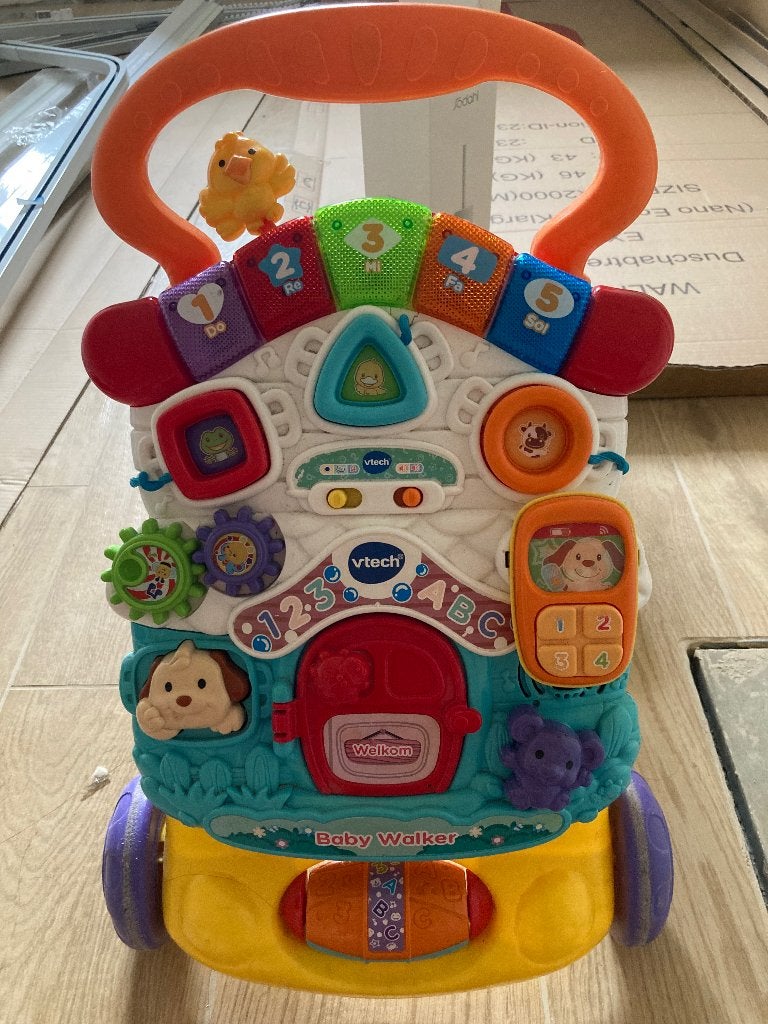 Vteck loopwagen baby walker, Ophalen of Verzenden, Zo goed als nieuw, 6 maanden tot 2 jaar