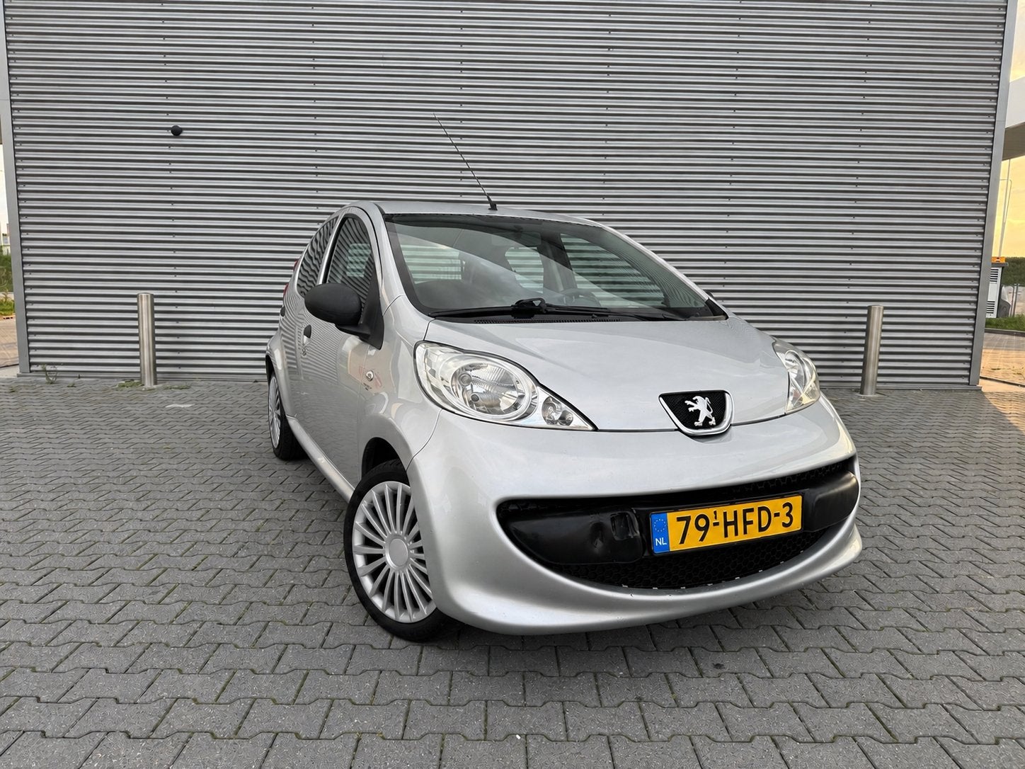 Foto 3 van Peugeot 107 NAP |APK | KLEIN BEURT | CARPLAY | LAGE KM |5dr