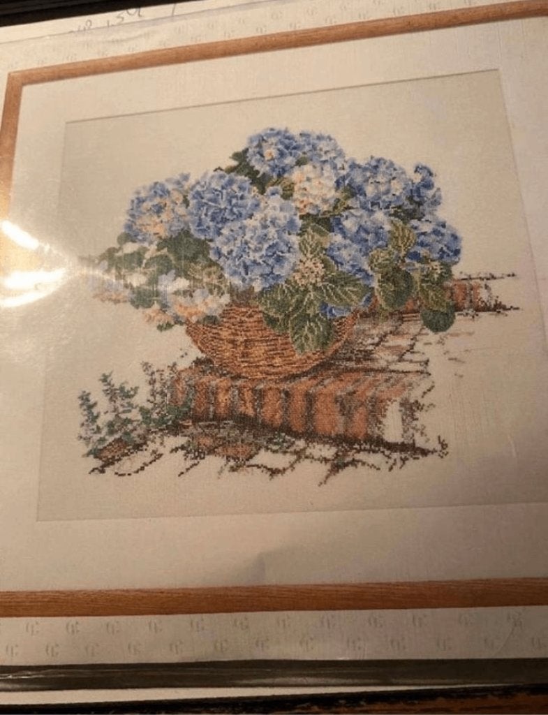 BORDUURPAKKET THEA GOUVERNEUR BLAUWE HORTENSIA'S, Verzenden, Nieuw, Handborduren, Borduurpakket
