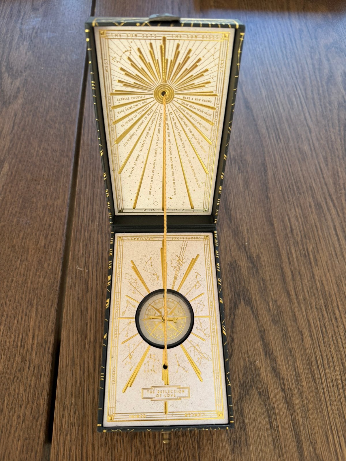 Tomorrowland 2022 Treasure Box - The Reflection of Love, Ophalen of Verzenden