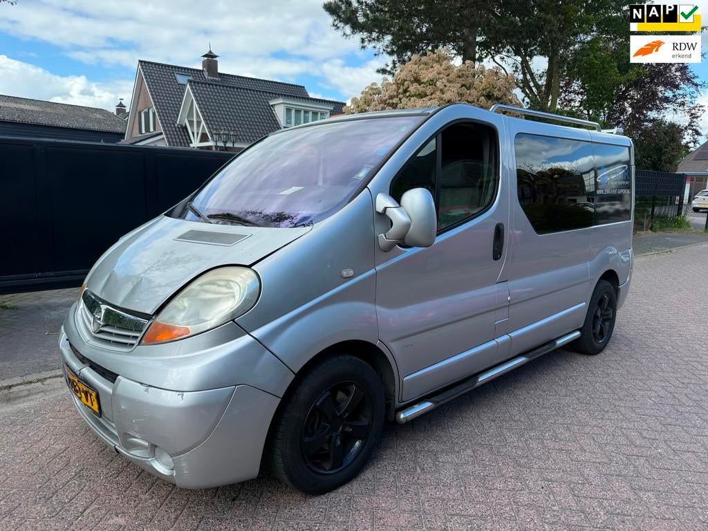 Opel Vivaro 2.5 CDTI L1H1DC Cosmo Airco AUT, Auto's, Bestelauto's, Bedrijf, Te koop, ABS, Airconditioning, Centrale vergrendeling