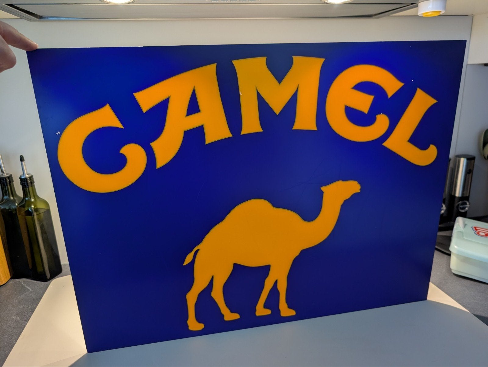 Camel Cigarette Reclamebord voor Lichtbak - Plastic, Ophalen of Verzenden, Gebruikt, Reclamebord