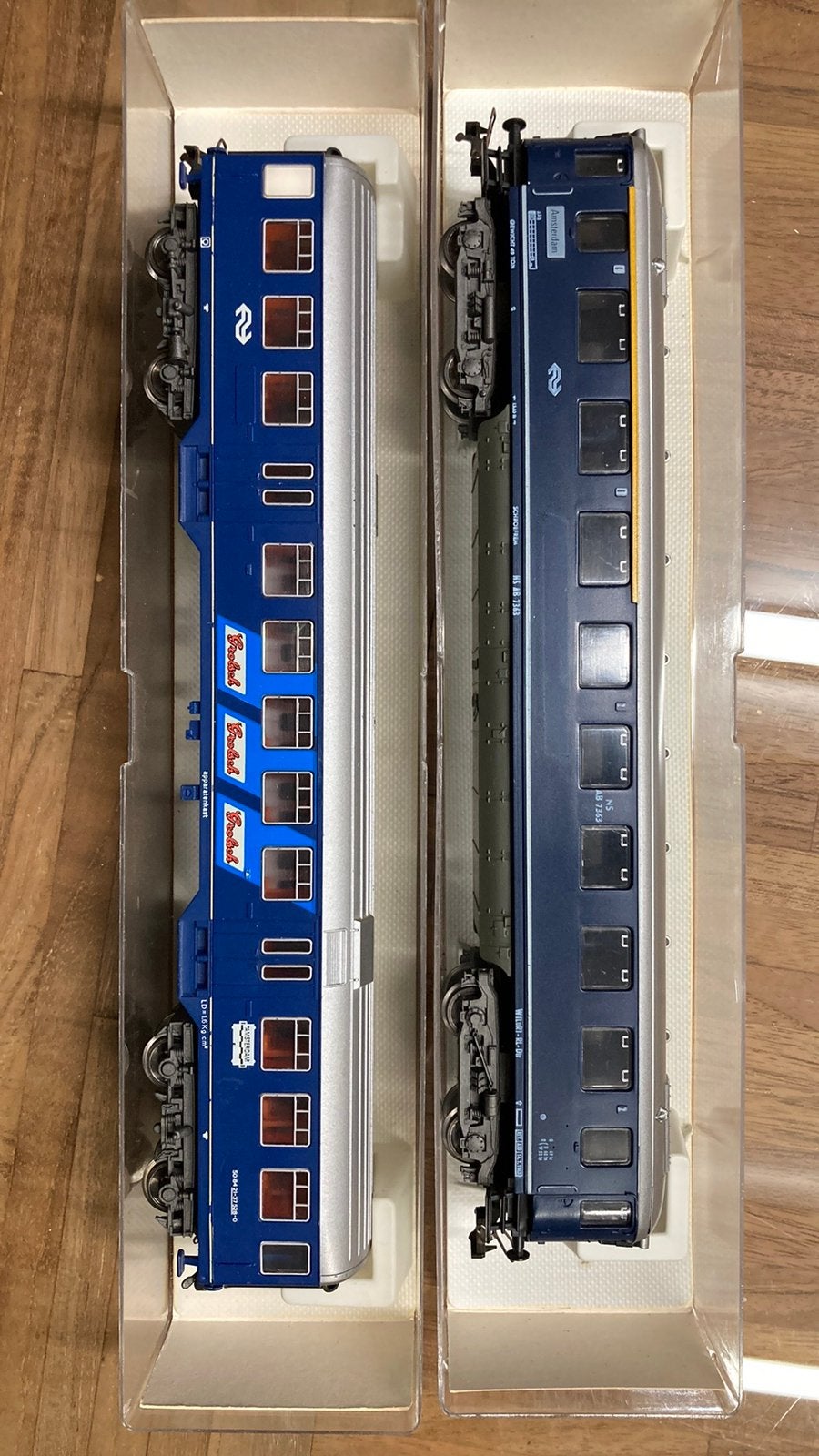 2x Fleischmann NS passagierswagon 5154 en 5156, Hobby en Vrije tijd, Modeltreinen | H0, Gelijkstroom, Fleischmann, Wagon, Ophalen of Verzenden
