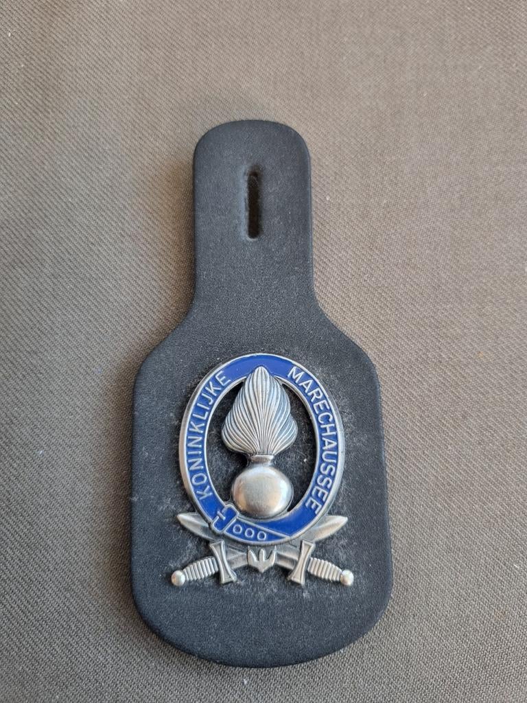 Borstzakhanger Koninklijke Marechaussee, Ophalen of Verzenden, Marechaussee, Nederland, Embleem of Badge