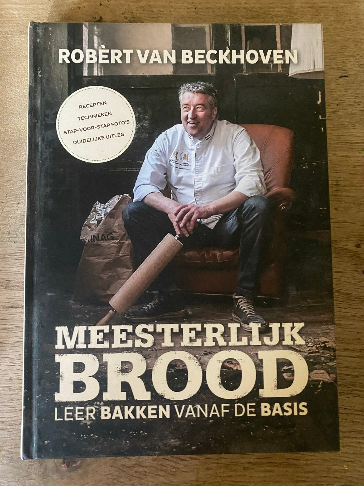 Meesterlijk Brood: Leer Bakken Vanaf De Basis - Robert van B, Boeken, Ophalen of Verzenden, Zo goed als nieuw, Europa, Overige typen