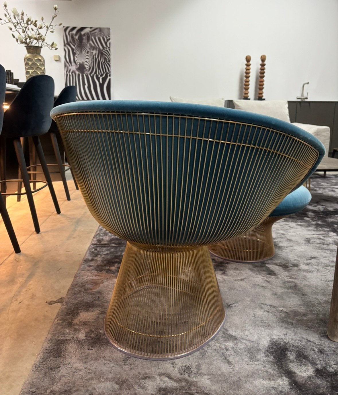 Foto 4 van Knoll warren Platner Lounge chair + stool original 18K gold