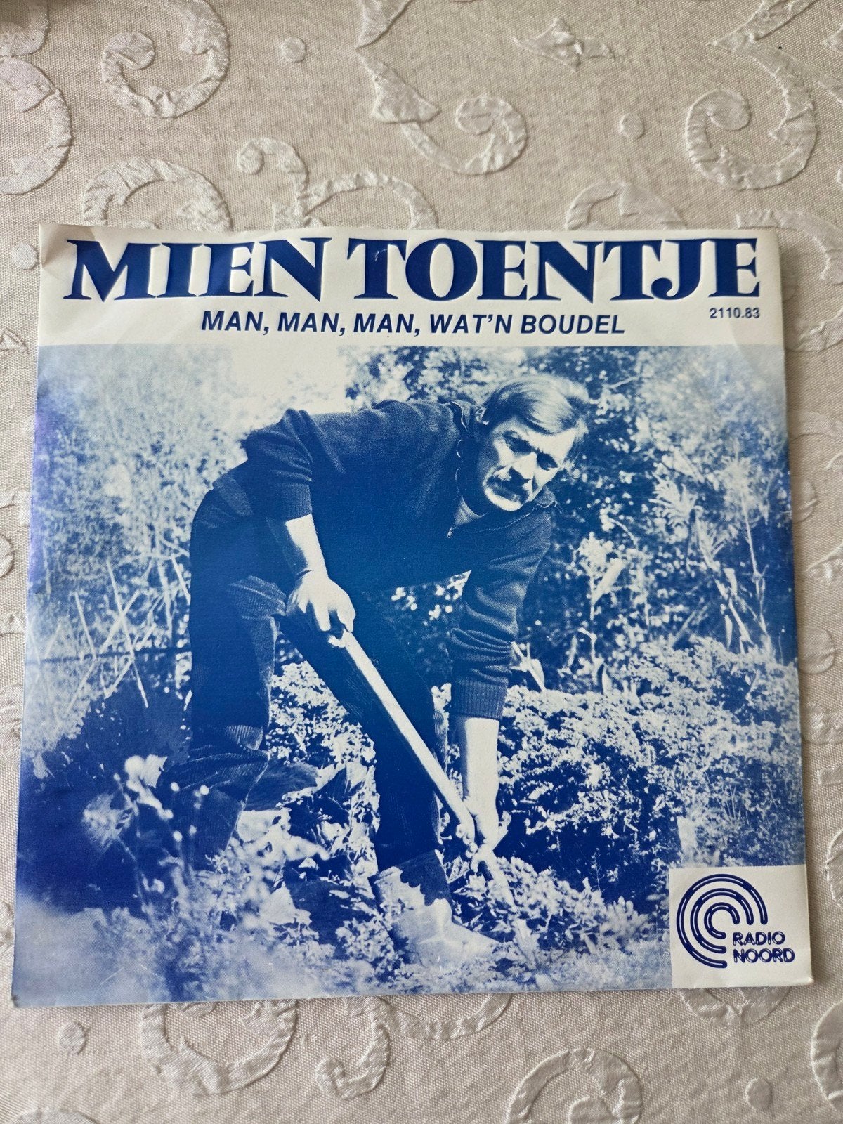Ede Staal - Mien Toentje / Man, Man, Wat 'n Boudel (Viny, Gebruikt, Originele persing, 7 inch, Ophalen of Verzenden