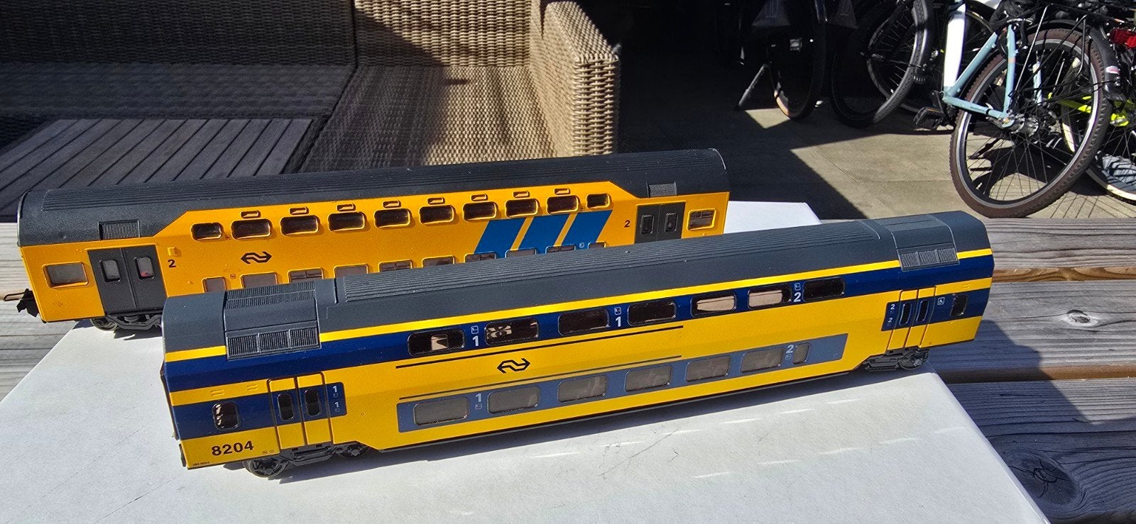 2x lima/trix express NS dubbeldekker rijtuigen., Hobby en Vrije tijd, Gebruikt, Gelijkstroom, Jouef, Wagon