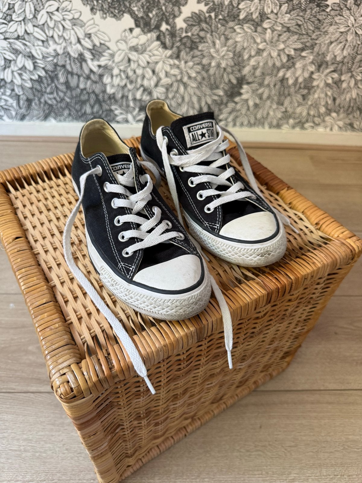 Lage Zwarte Converse All Stars - Maat 39,5- gedragen, Kleding | Dames, Schoenen, Zwart, Ophalen of Verzenden, Sneakers of Gympen