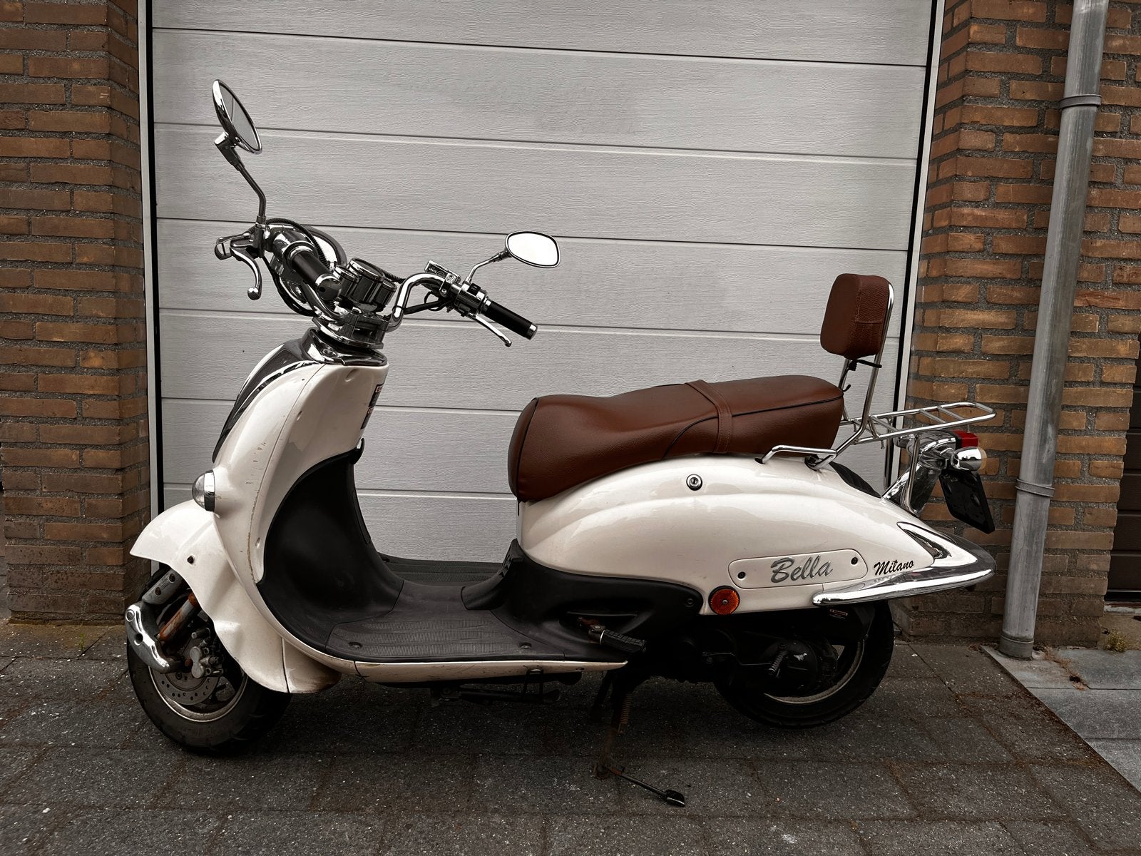 Bella Milano Scooter - geel kenteken, Ophalen, Gebruikt, Benzine, Overige merken