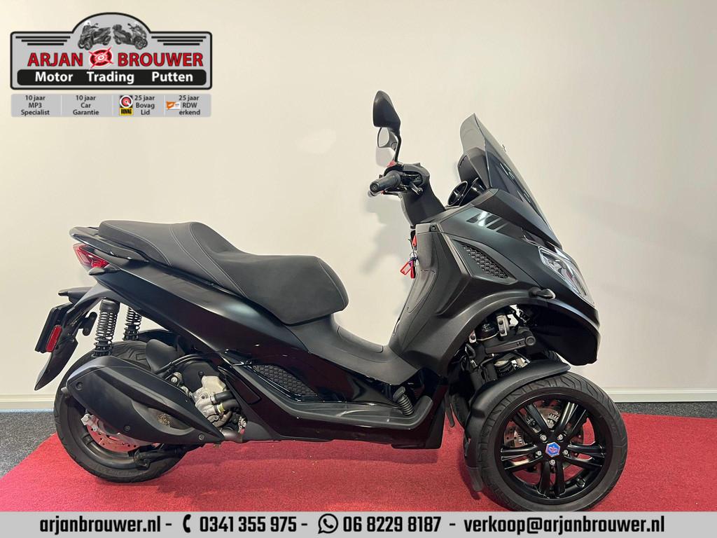 Piaggio MP3 300 HPE Triple Black Edition, Scooter, Bedrijf, Piaggio Vespa B.V., Minervum 7272
4817 ZM  Breda, NL