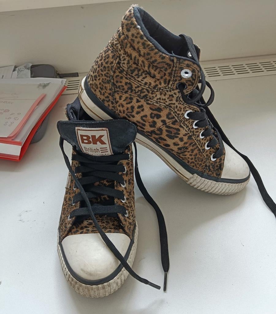 BK maat 38 tijgersneakers 🖤🤎, Ophalen of Verzenden, Sneakers of Gympen, BK, Gedragen