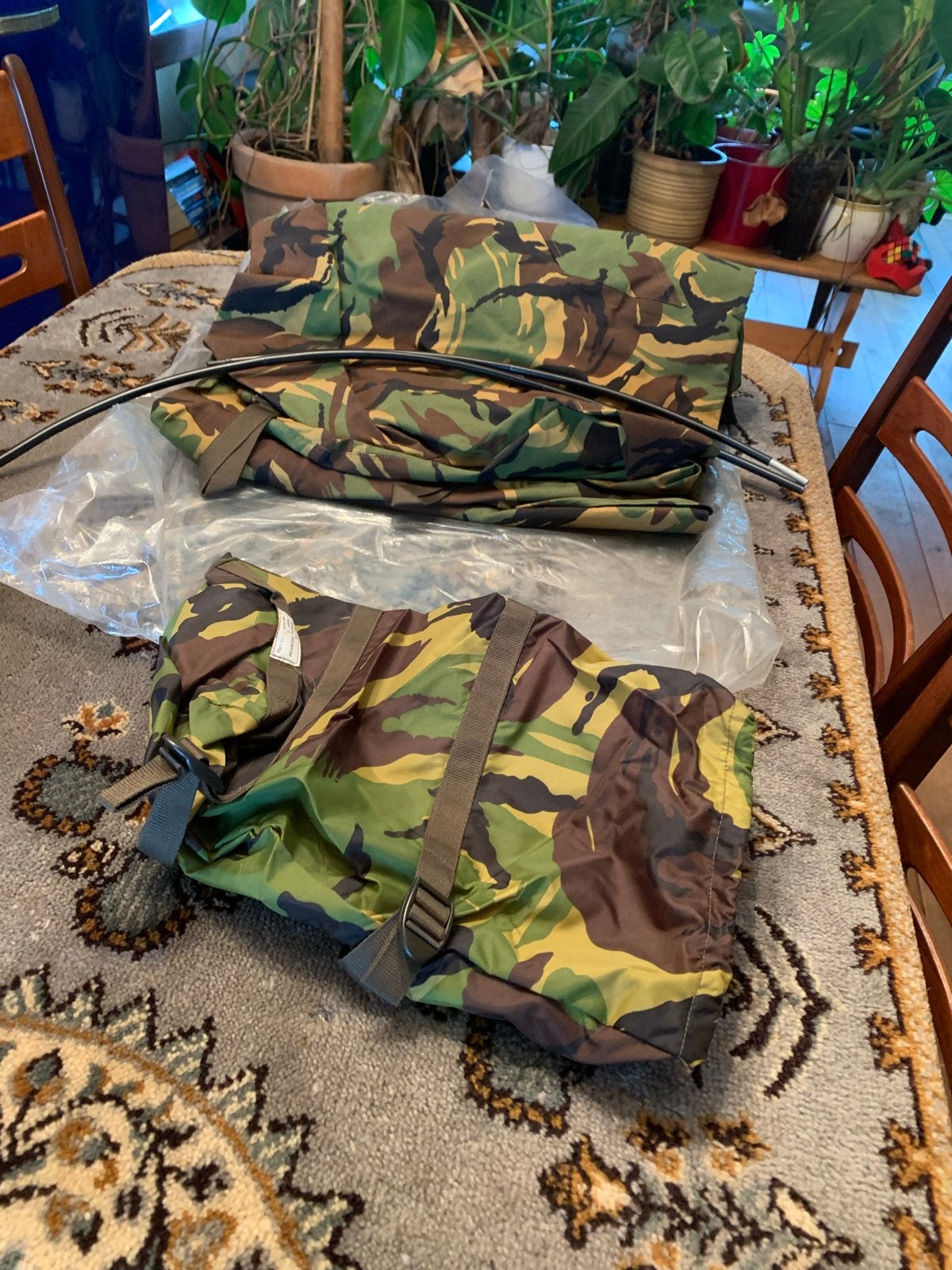 Nieuwe Enkelboogs Bivakzak - Camouflage (Maat L), Caravans en Kamperen, Tenten, Ophalen of Verzenden, Nieuw, Tot en met 2