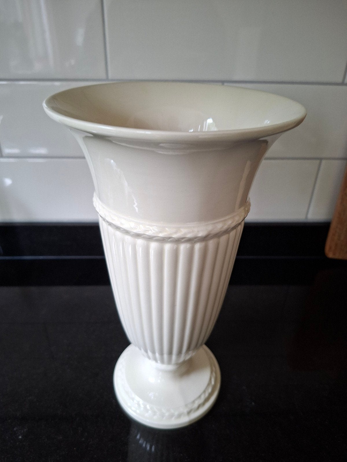 Wedgwood vaas Edme, Ophalen, Zo goed als nieuw
