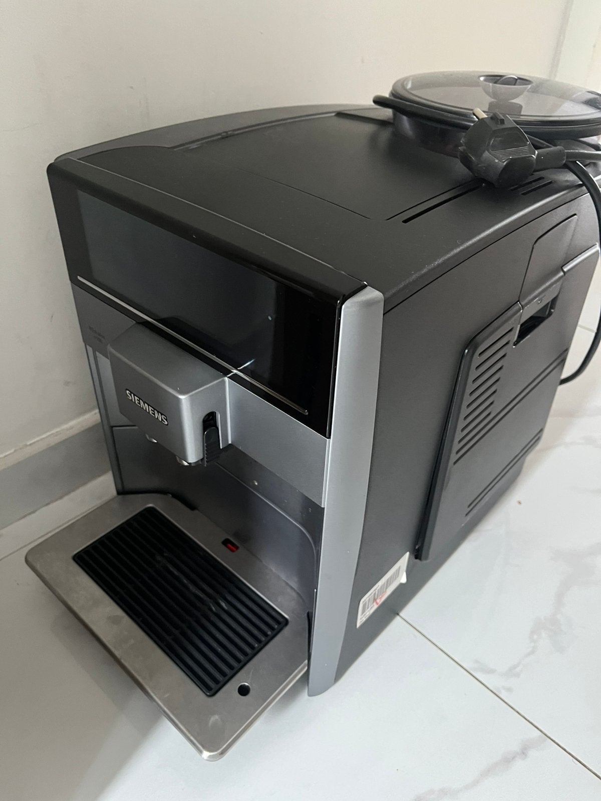 Siemens EQ.6 Plus S100 defect??, Ophalen of Verzenden, Koffiemachine