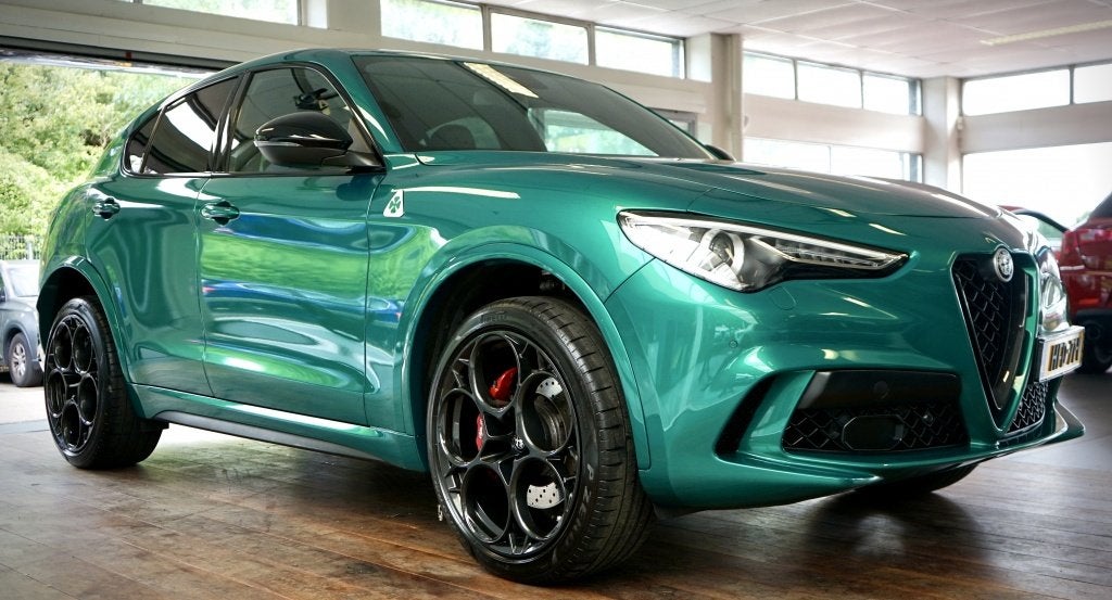 Alfa Romeo Stelvio 2.9 V6 AWD Quadrifiglio 510 pk | Carbon |, Auto's, Alfa Romeo, 12 maanden, Gebruikt, Leder, Bedrijf