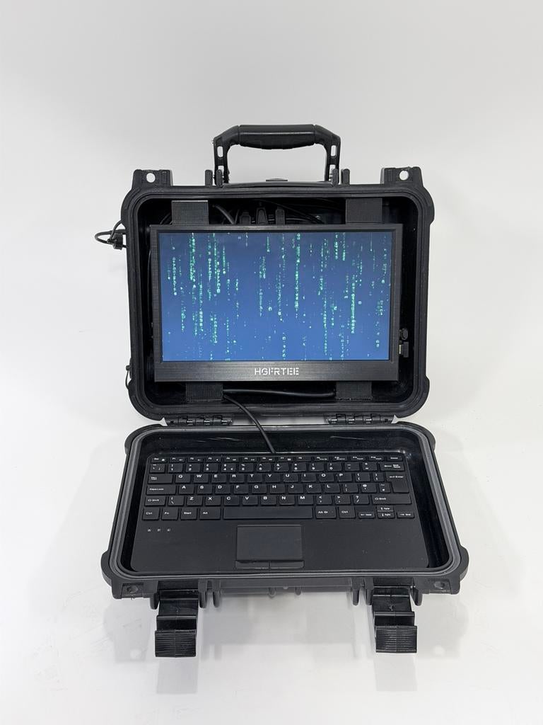 Waterdichte Cyberdeck / PC Koffer Ryzen 7 / 32GB RAM, Computers en Software, Windows Laptops, Ophalen of Verzenden, Zo goed als nieuw