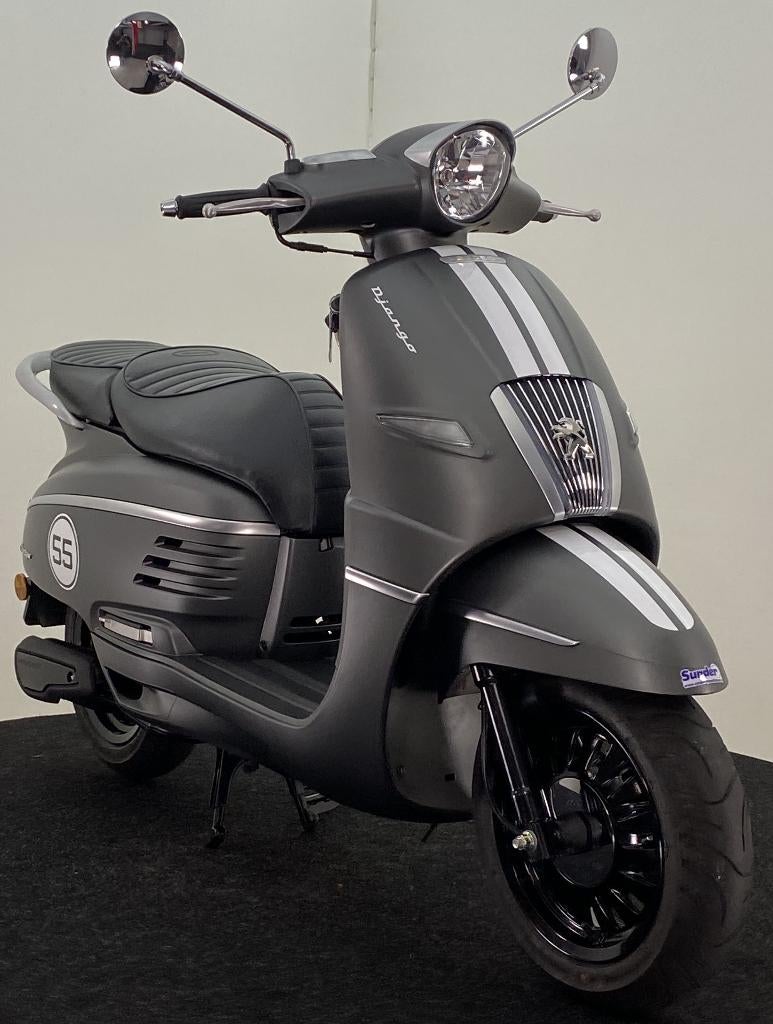 Peugeot Django euro5 injectie mat grey 25km/uur., Ophalen, Overige modellen, Zo goed als nieuw, Benzine
