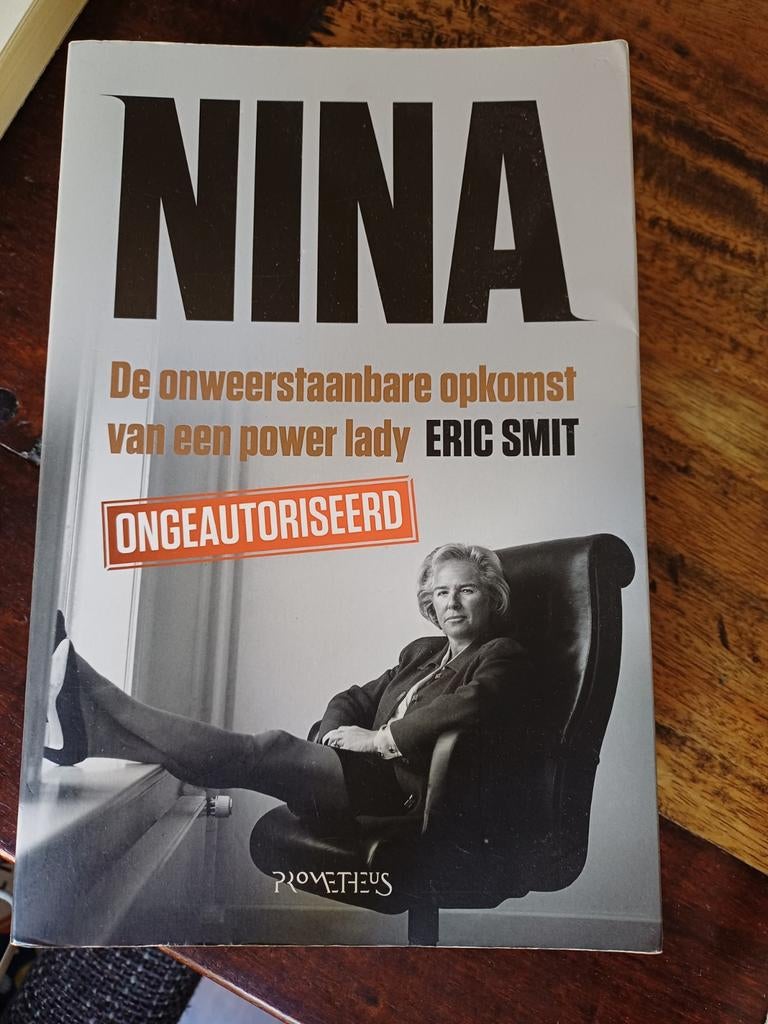 NINA: De onweerstaanbare opkomst van een power lady, Ophalen of Verzenden