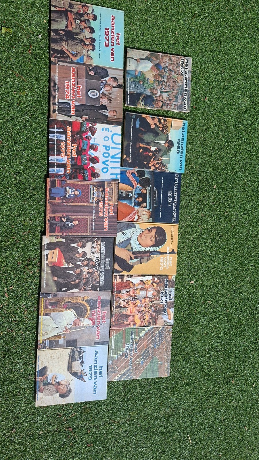 Boeken: Het Aanzien Van... (diverse jaargangen), Boeken, Ophalen of Verzenden, 20e eeuw of later, Gelezen