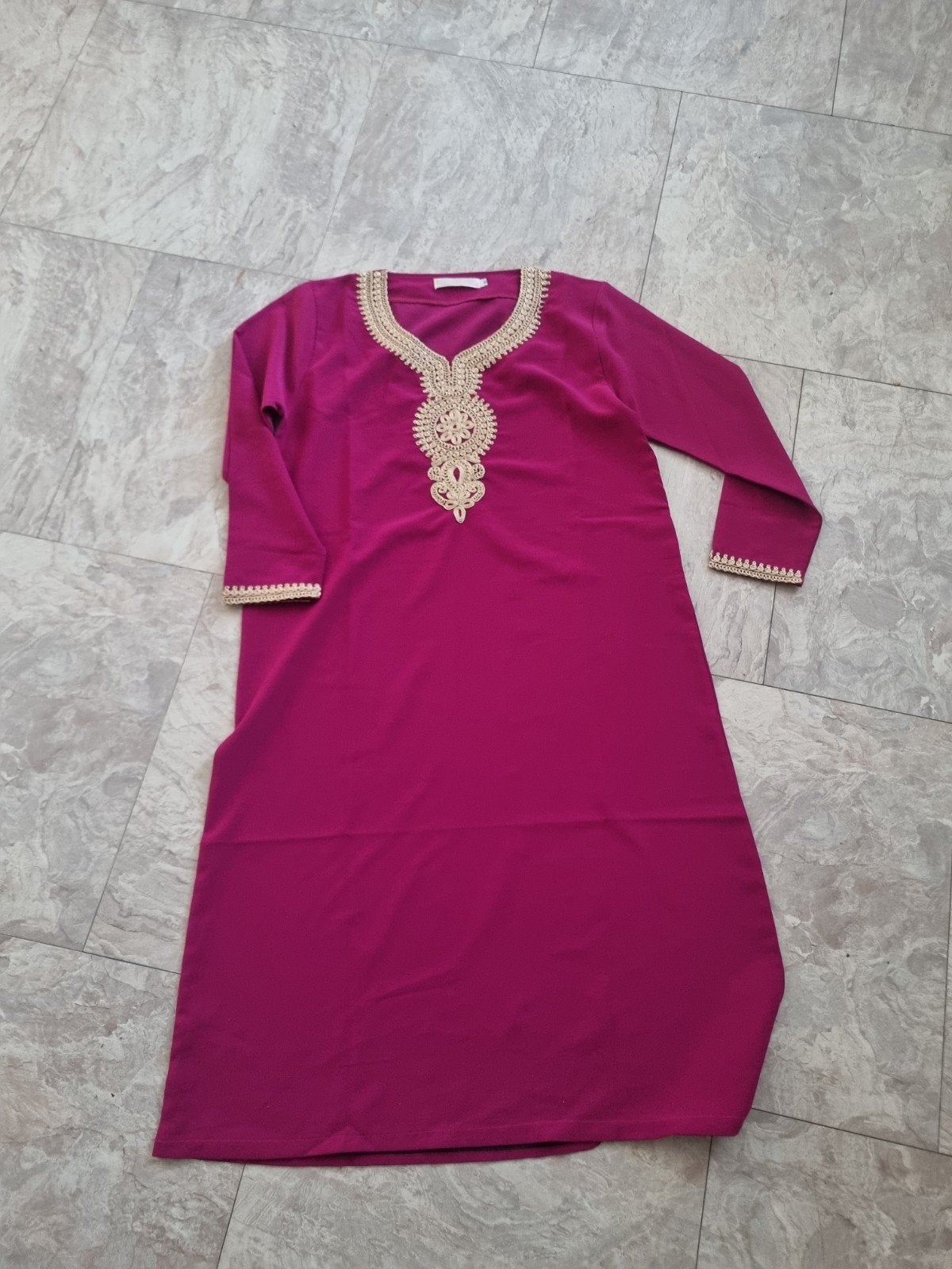 Roze meisjes Kaftan met Gouden Borduurwerk, Ophalen, Zo goed als nieuw, Meisje, Trui of Vest