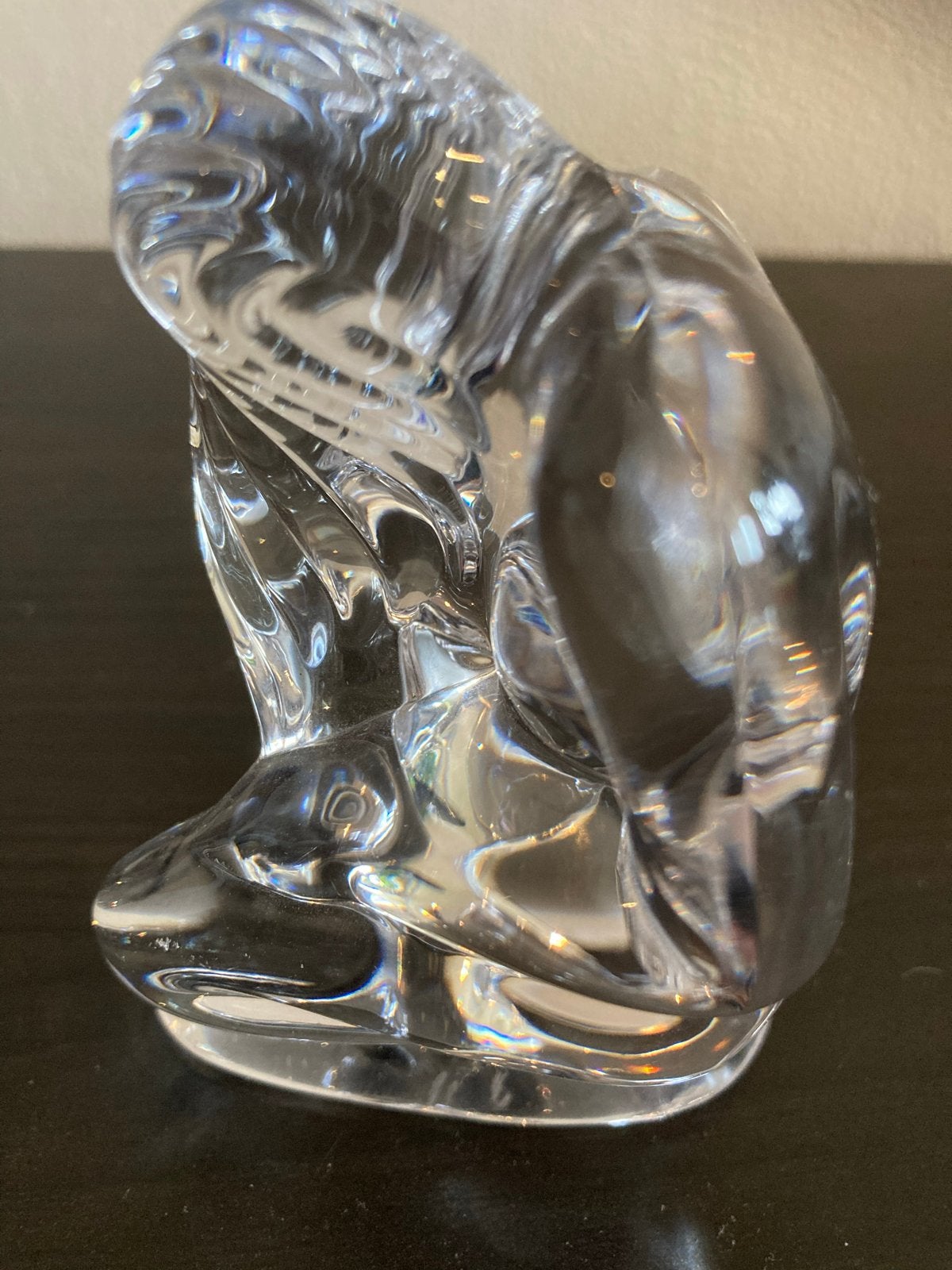 Loodkristallen sculptuur van knielende naakte vrouw, Glas, Minder dan 20 cm, Ophalen of Verzenden, Beeld