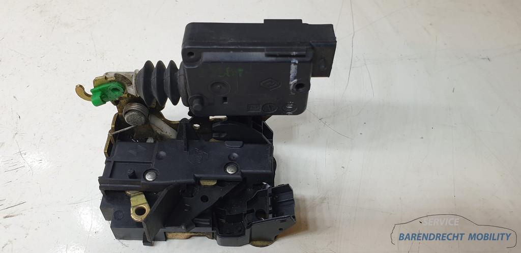 Portierslot rechts Twingo 1 Renault portier slot slotmechnie, Auto-onderdelen, Renault Group, Gebruikt, Contact.group@renault.com