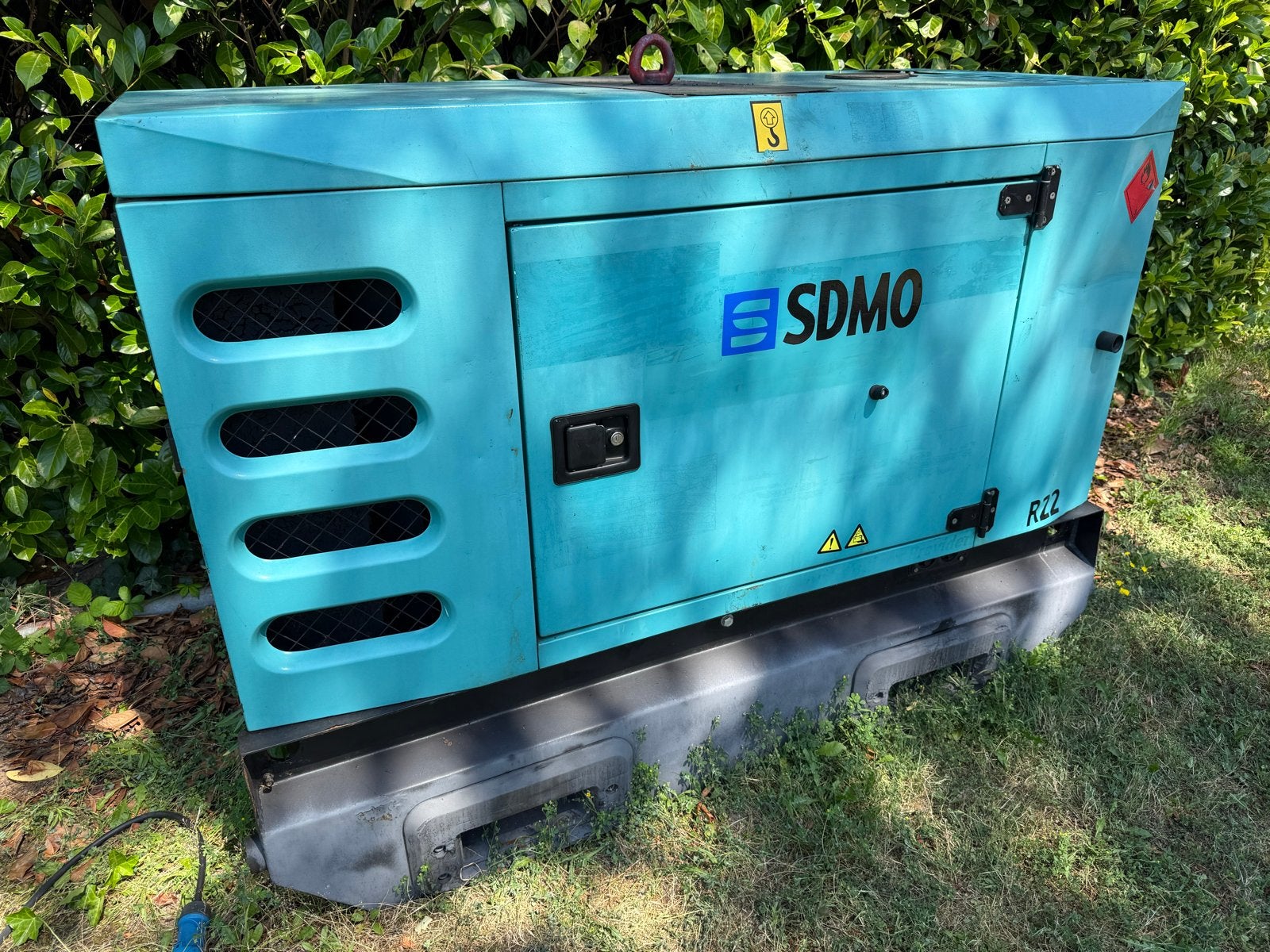 SDMO R22 20 kVA dieselaggregaat, Ophalen