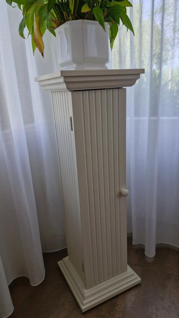 Witte decoratieve zuil met opbergruimte, Ophalen, Zo goed als nieuw