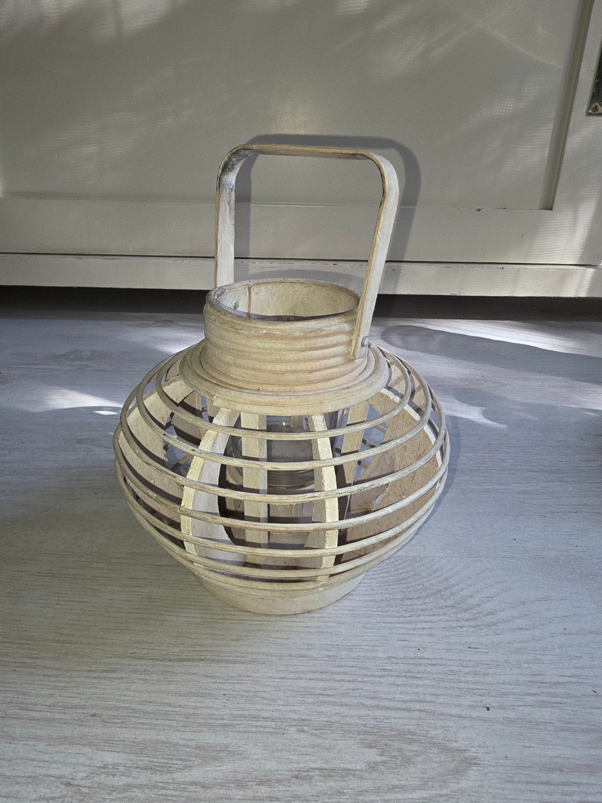 Waxinelichthouders en kleine decoratieve glazen potjes, Ophalen