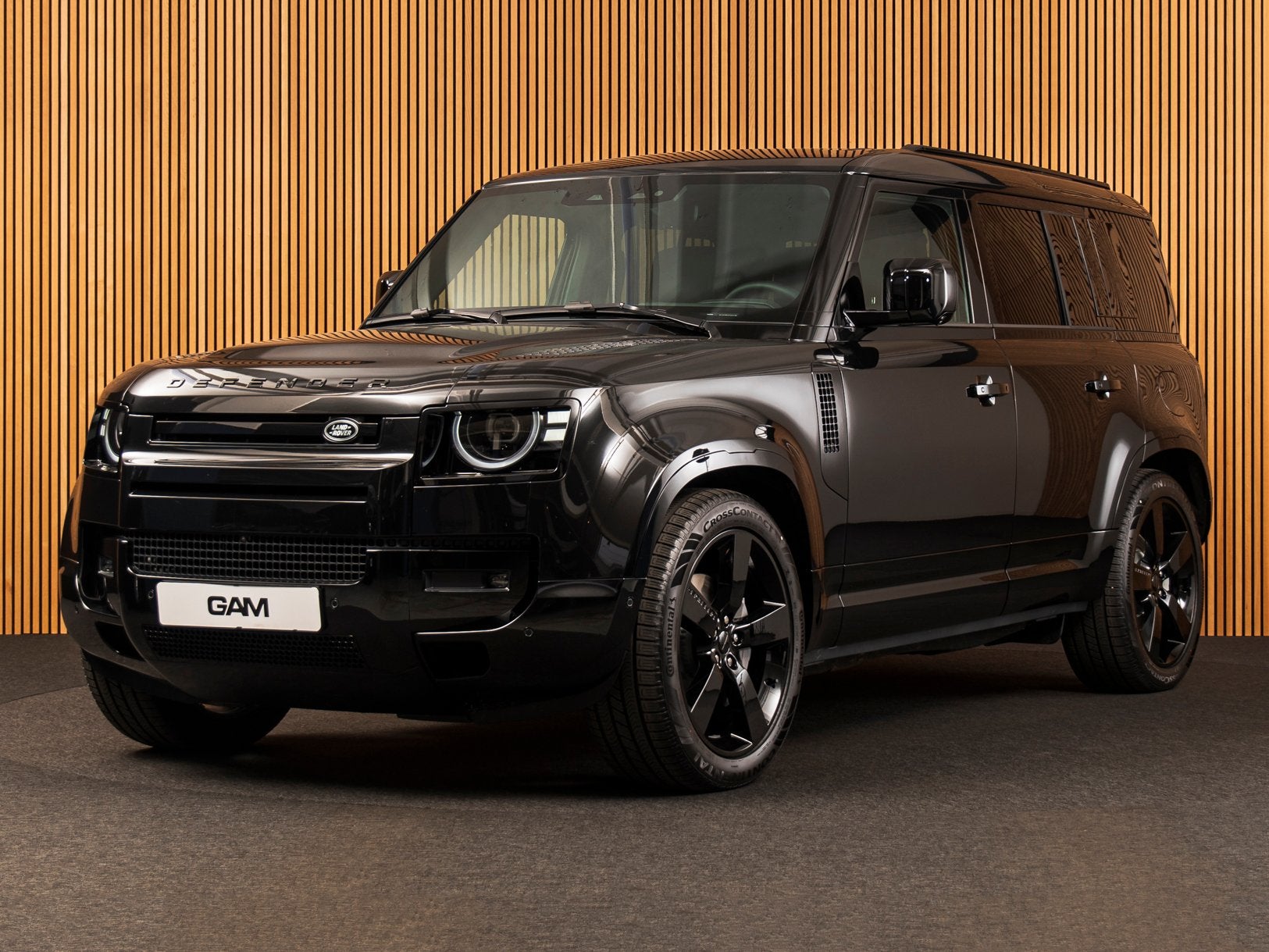 Land Rover Defender 110 2.0 P300e 110 X-Dynamic HSE MY26 | P, Automaat, Gebruikt, 4 cilinders, Zwart