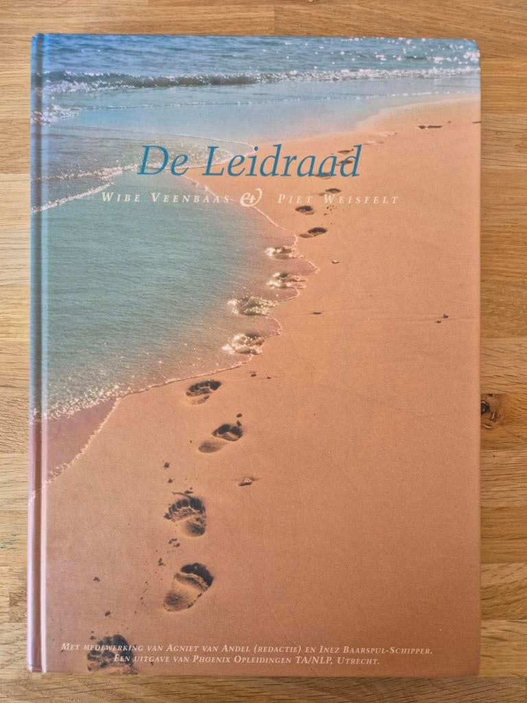 De Leidraad - Wibe Veenbaas & Piet Weisfelt, Boeken, Ophalen of Verzenden, Zo goed als nieuw