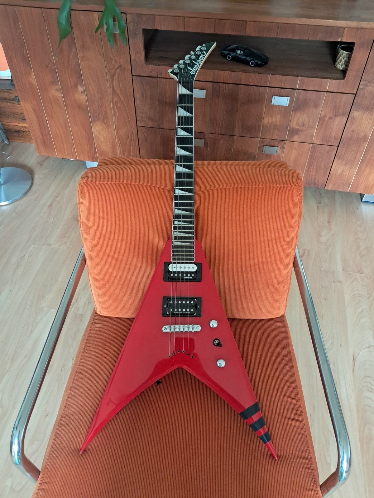Jackson King V J32T Upgraded, Ophalen of Verzenden, Zo goed als nieuw, Solid body, Overige merken