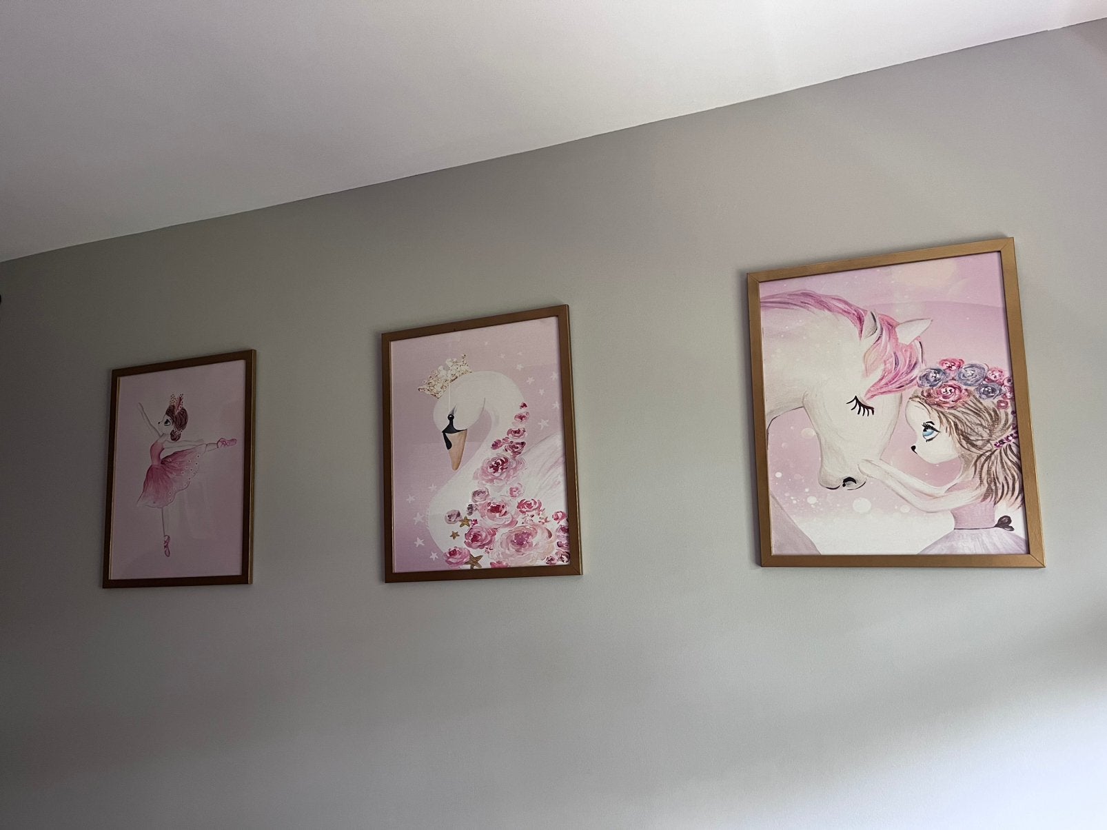 3 schilderijen voor een meisjes/baby kamer, Ophalen of Verzenden, Zo goed als nieuw, Minder dan 50 cm, Schilderij