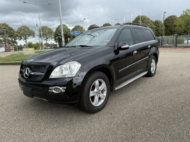 Mercedes GL550 2008 7 zitter youngtimer, Auto's, Automaat, 5461 cc, GL, Zwart