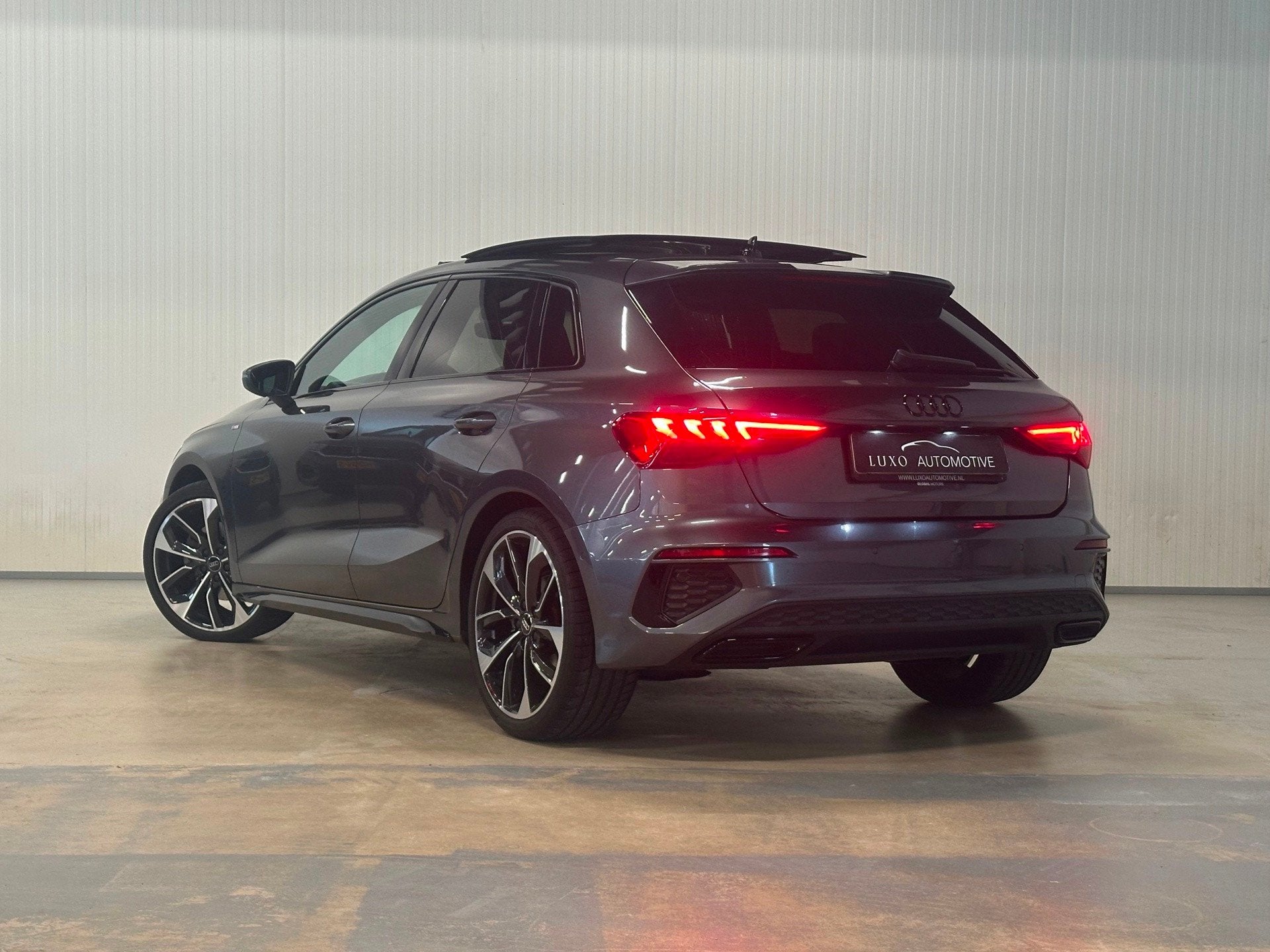 Audi A3 Sportback 35 TFSI edition one | PANO | BLACK OPTIC |, Dealer onderhouden, 4 cilinders, 150 pk, Bedrijf