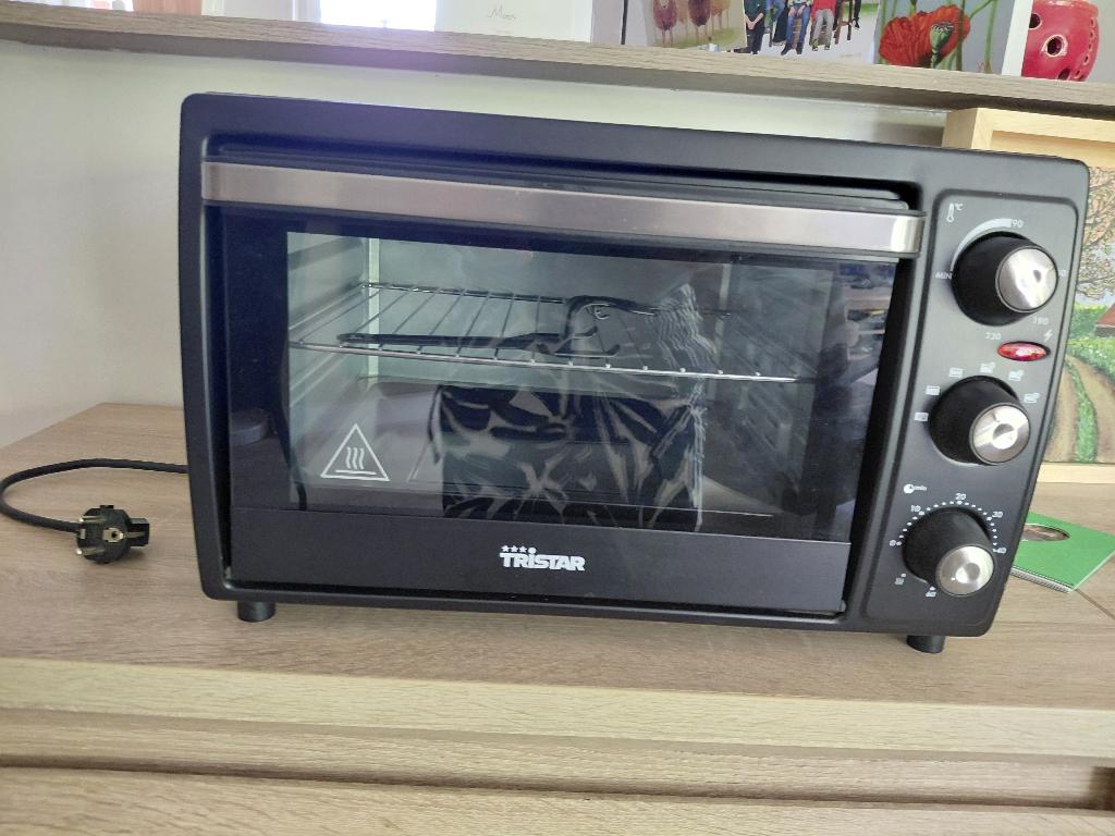 Mooie camping oven, Caravans en Kamperen, Ophalen, Zo goed als nieuw