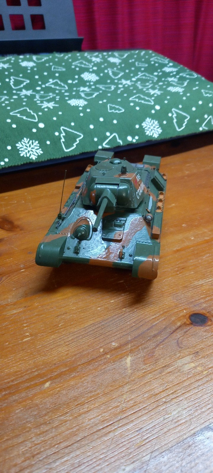 Model Tank Schaal 1:35  T 34/ 76A, Ophalen of Verzenden, Zo goed als nieuw, 1:35 tot 1:50