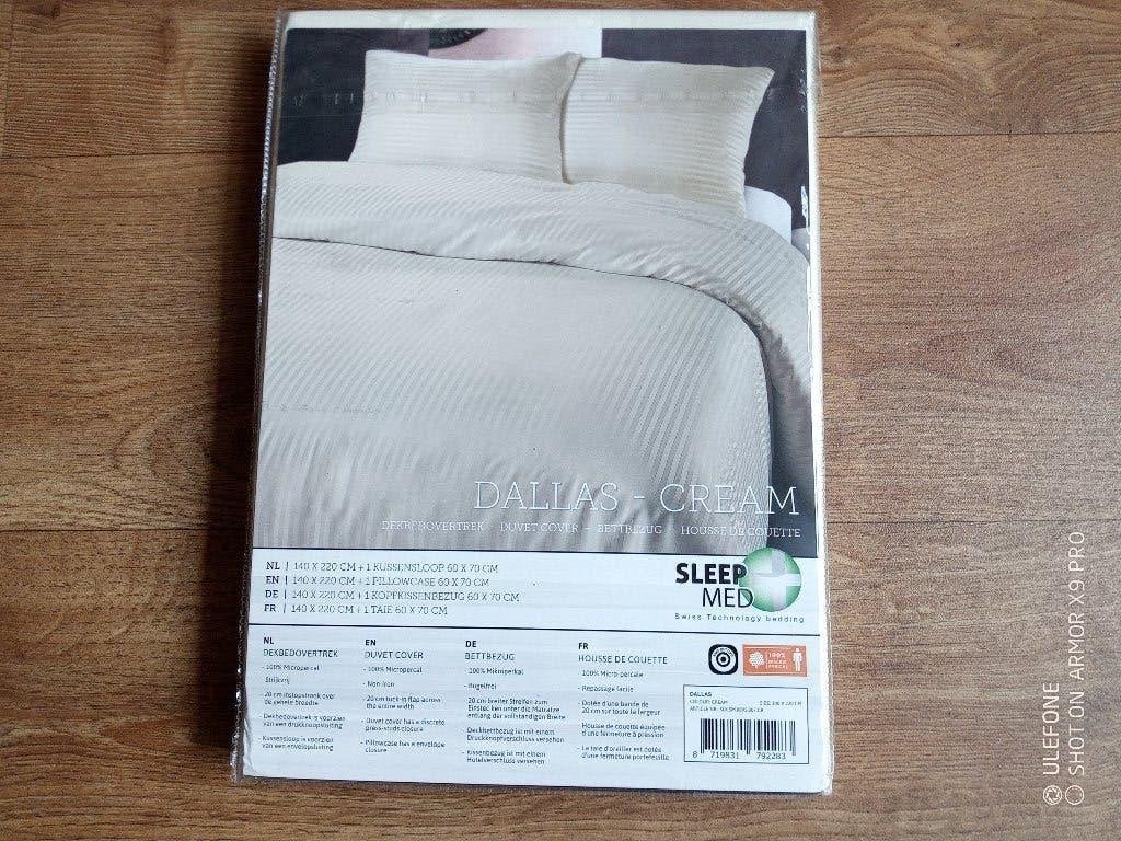 NIEUW 1 persoons creme dekbed hoes +sloop, Nieuw, Ophalen of Verzenden, Overige merken, Overige kleuren