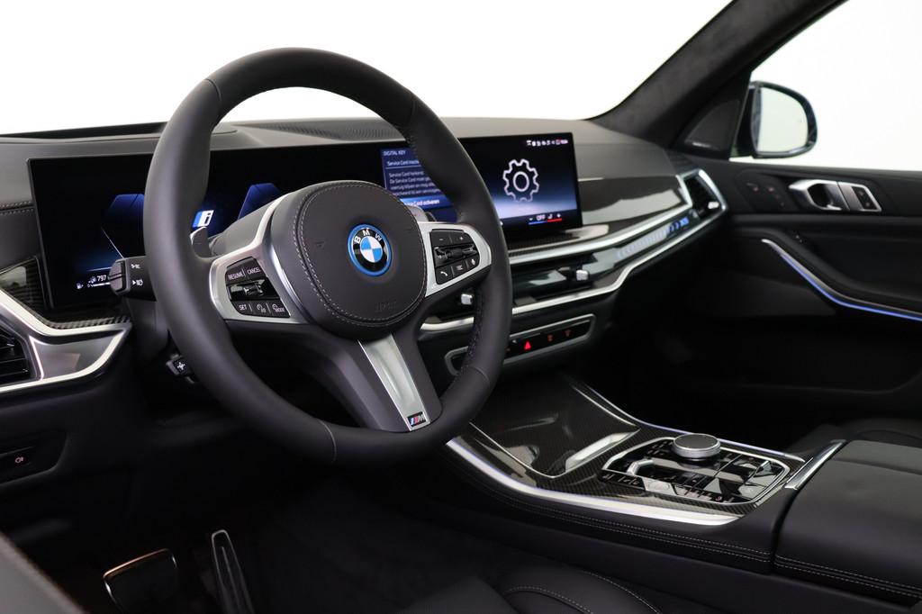 BMW X5 xDrive50e High Executive M Sport Automaat / Panoramad, 2395 kg, Met garantie (alle), Bedrijf, Vierwielaandrijving