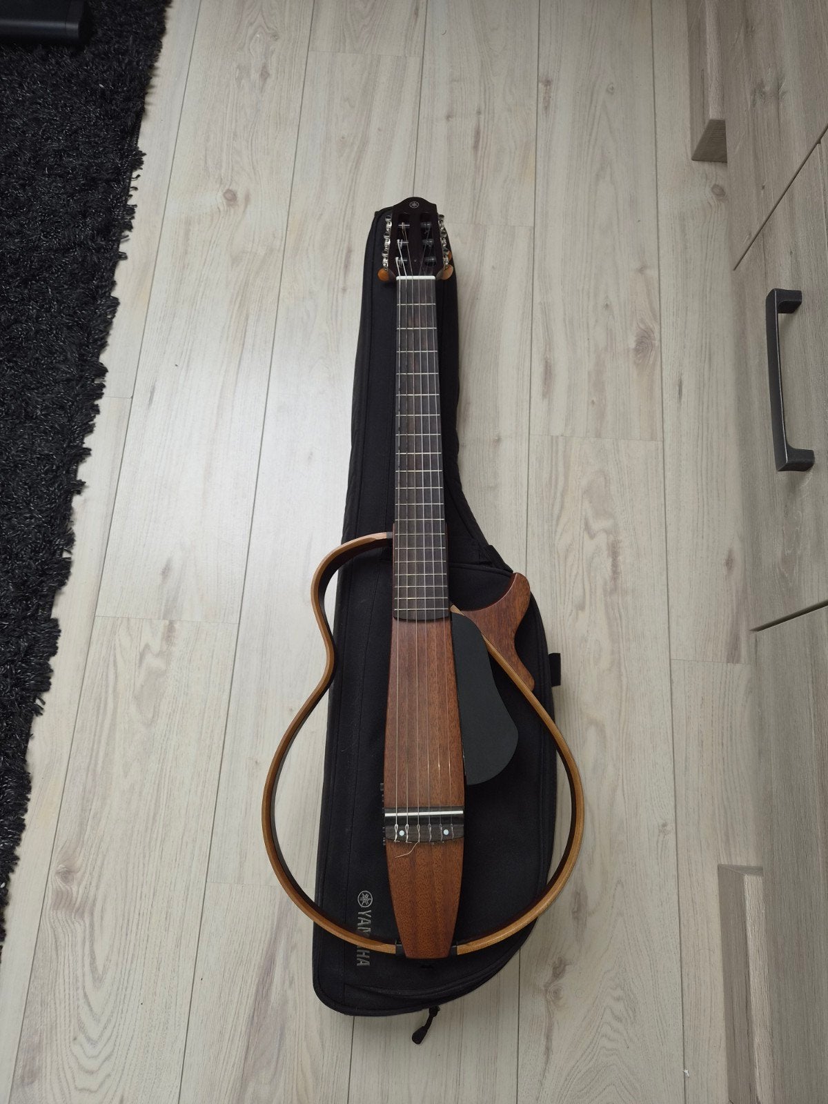 Yamaha Silent Gitaar SL-G200N Nylon, Ophalen, Zo goed als nieuw, Klassieke of Spaanse gitaar, Met koffer